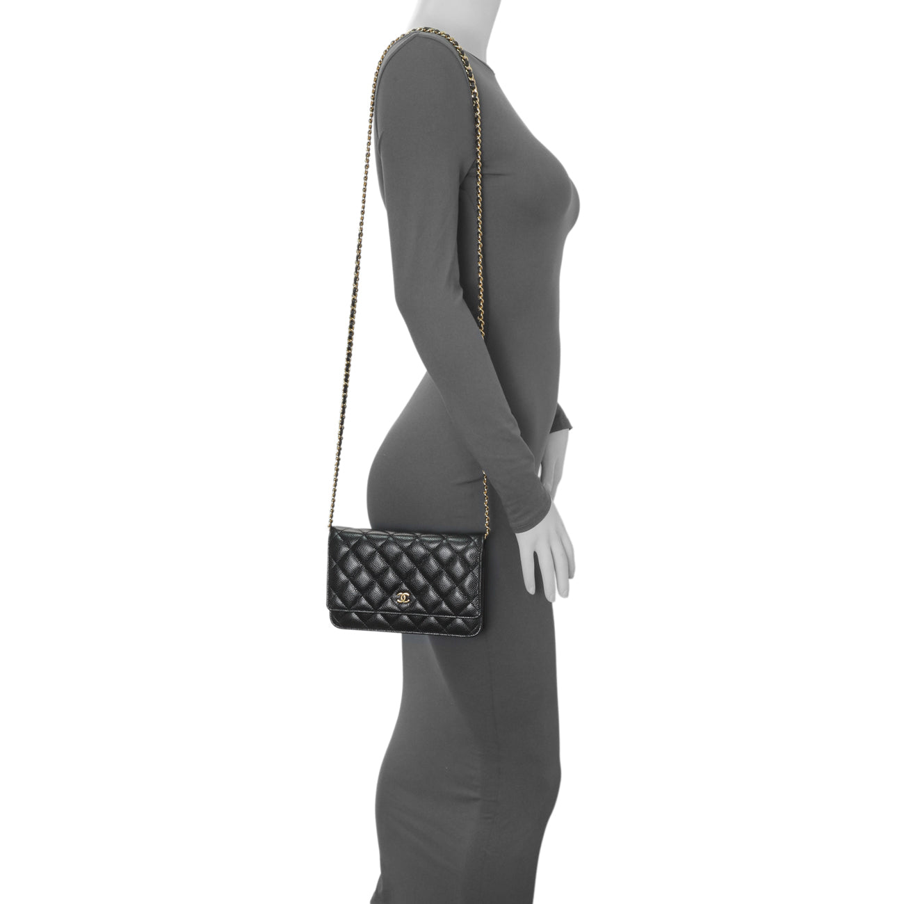Exclusive Chanel Black Caviar Wallet On Chain — Alternate View 7