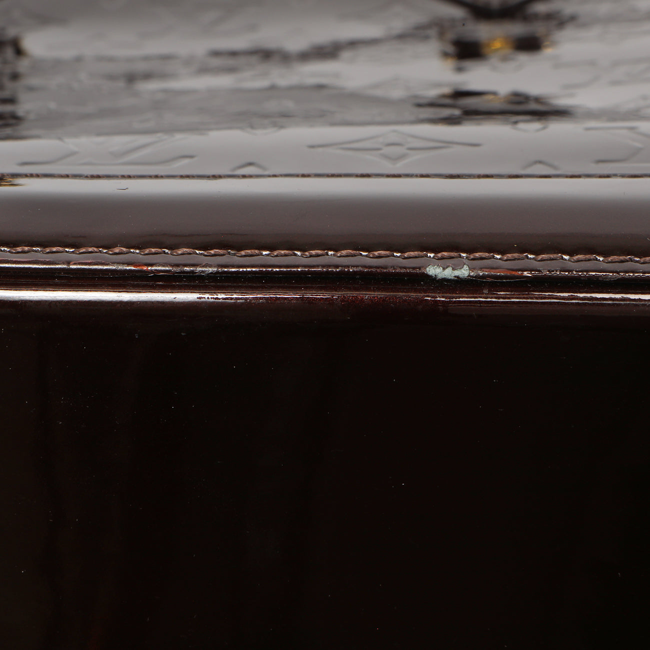Exclusive Louis Vuitton Amarante Vernis Alma GM — Alternate View 11