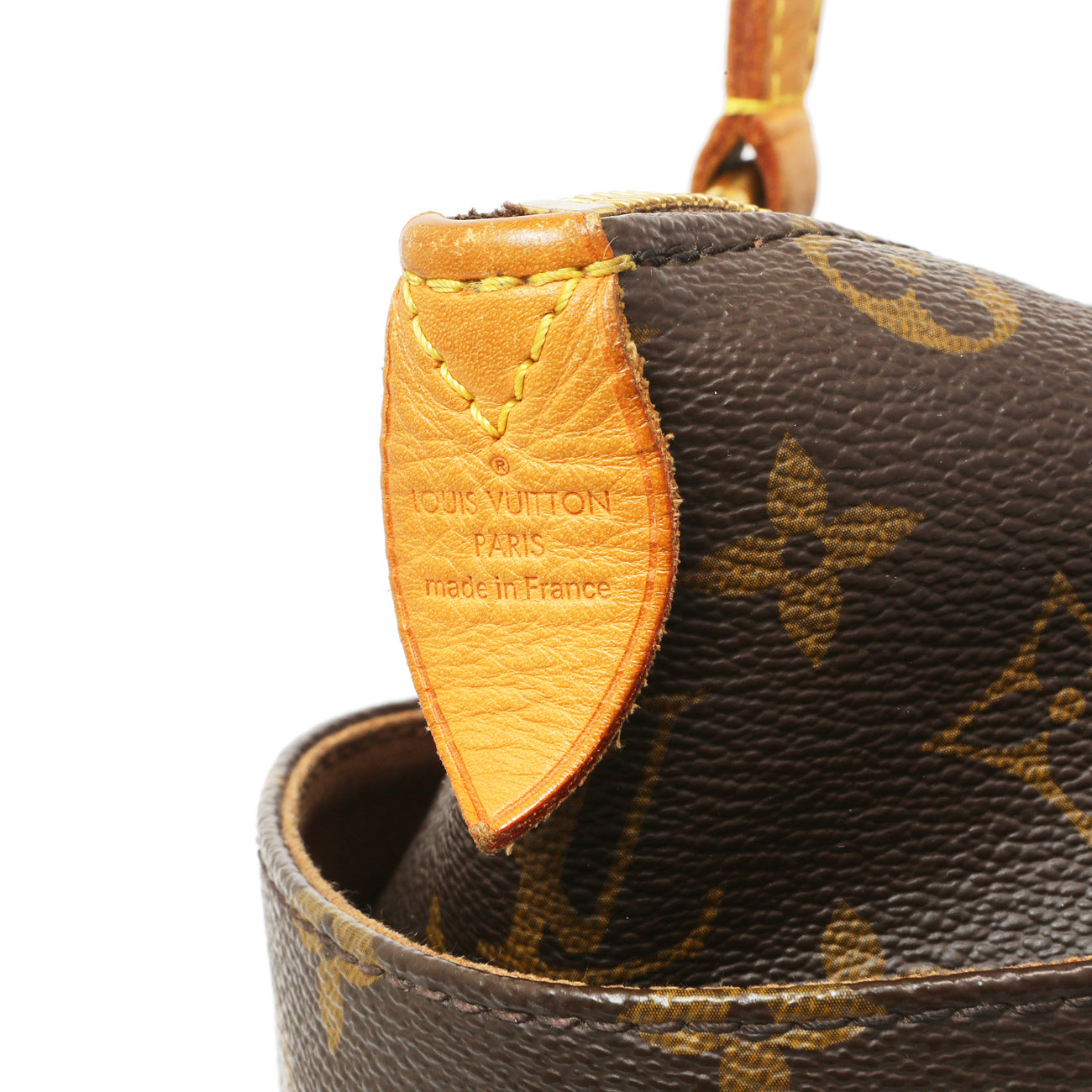 Exclusive Louis Vuitton Monogram Totally PM — Lifestyle View