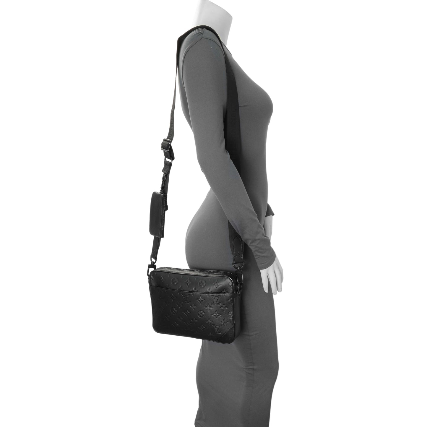 Exclusive Louis Vuitton Black Calfskin Monogram Shadow Duo Messenger — Alternate View 7