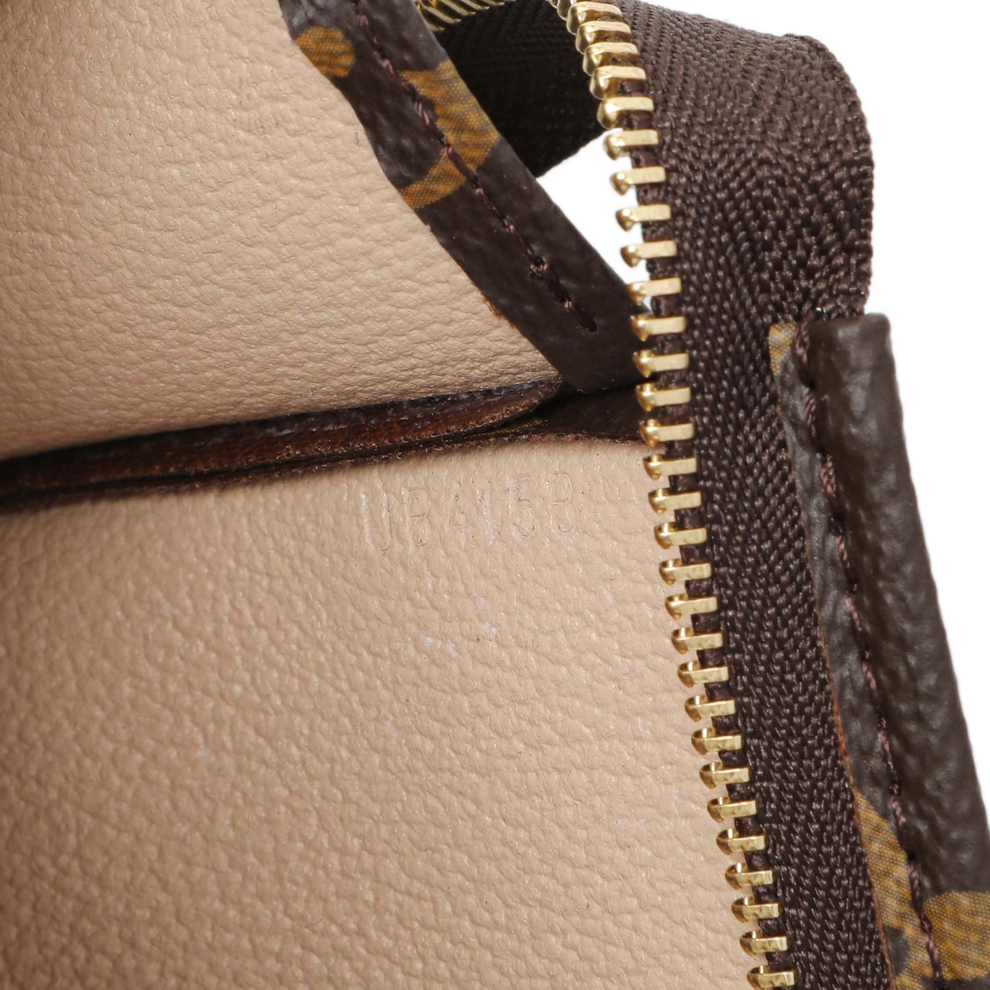 Exclusive Louis Vuitton Monogram Toiletry Pouch 19 — Lifestyle View
