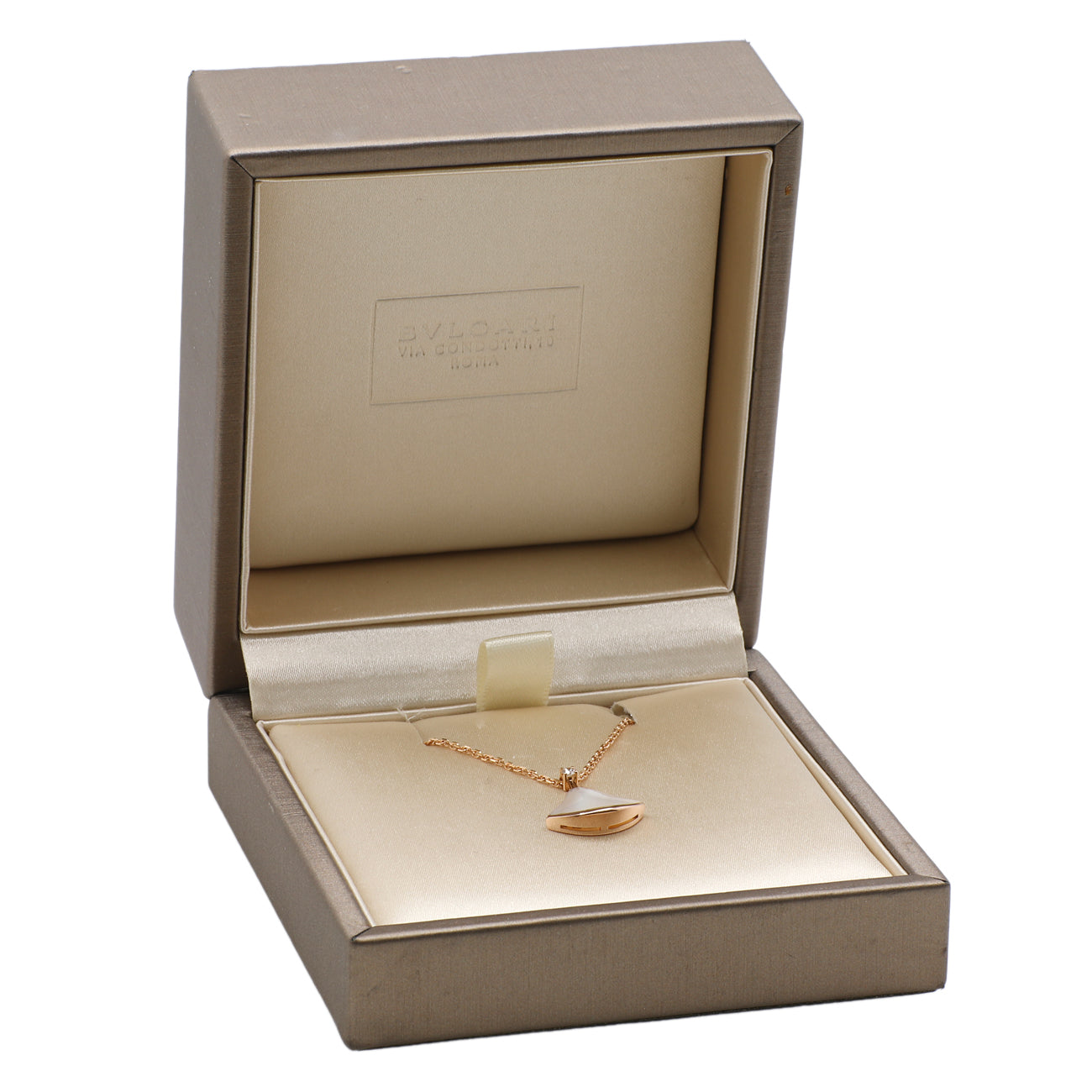 Exclusive Bulgari 18K Rose Gold Diamond Mother of Pearl Divas’ Dream Necklace — Detail View