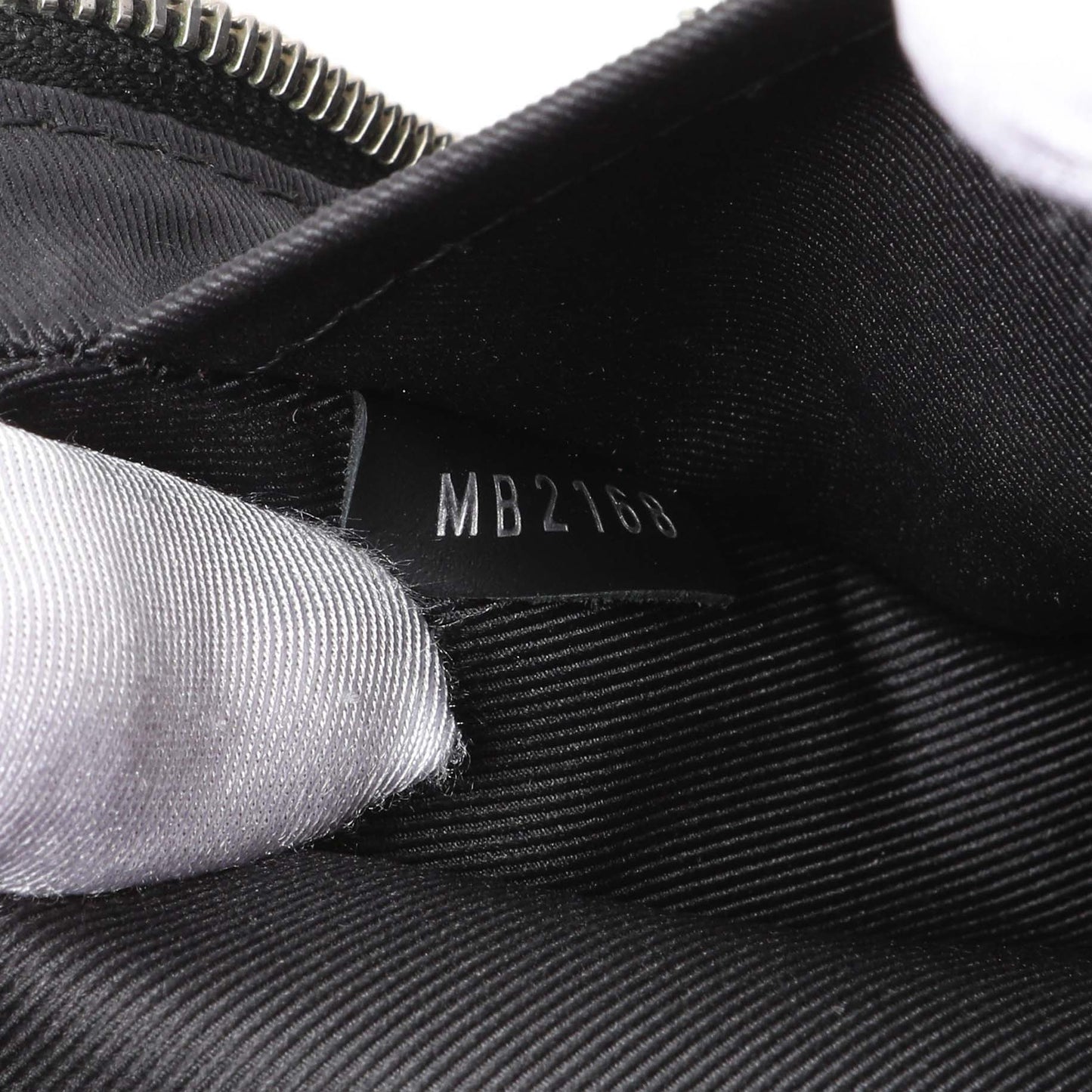 Exclusive Louis Vuitton Damier Graphite Avenue Sling — Alternate View 12