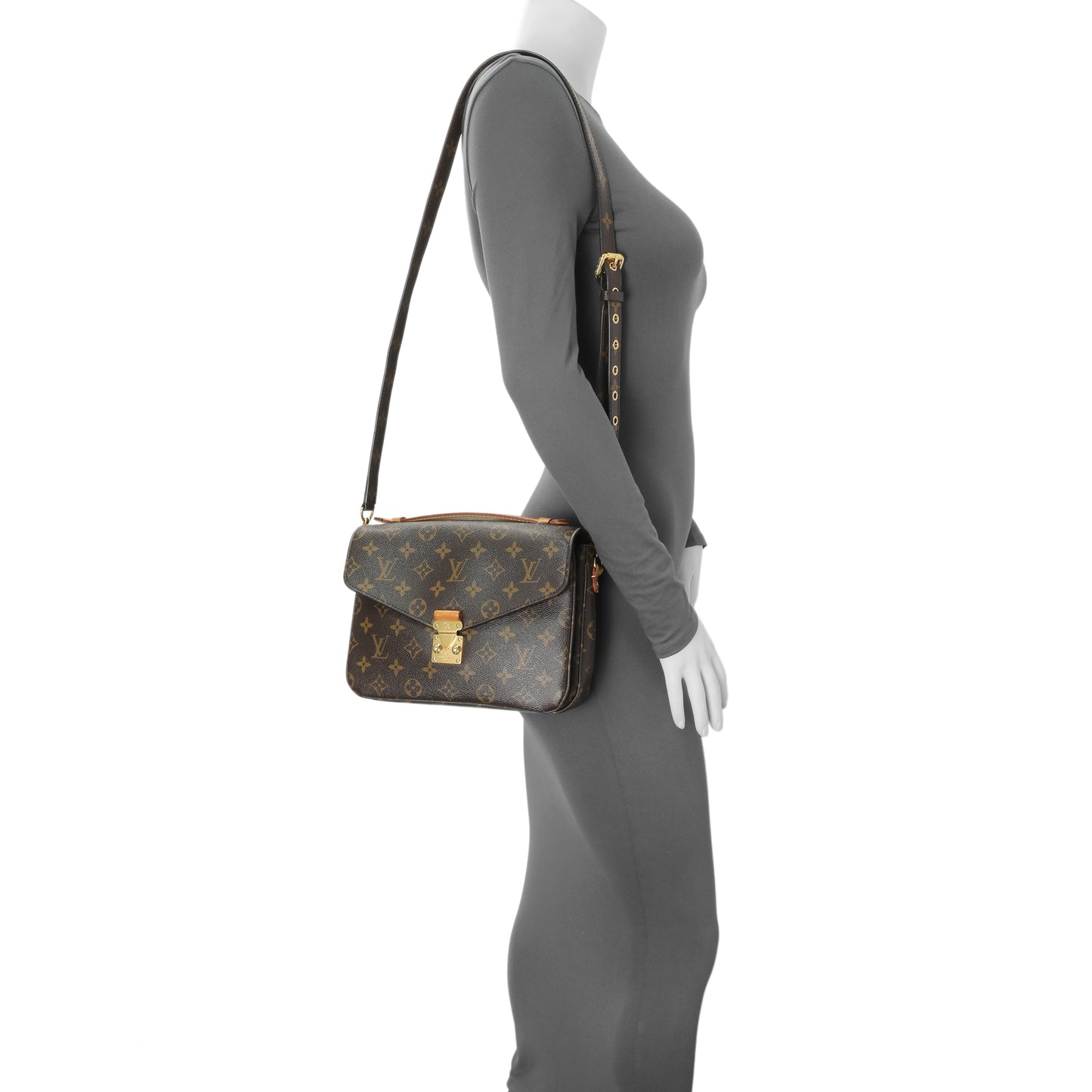 Exclusive Louis Vuitton Monogram Pochette Metis — Alternate View 13