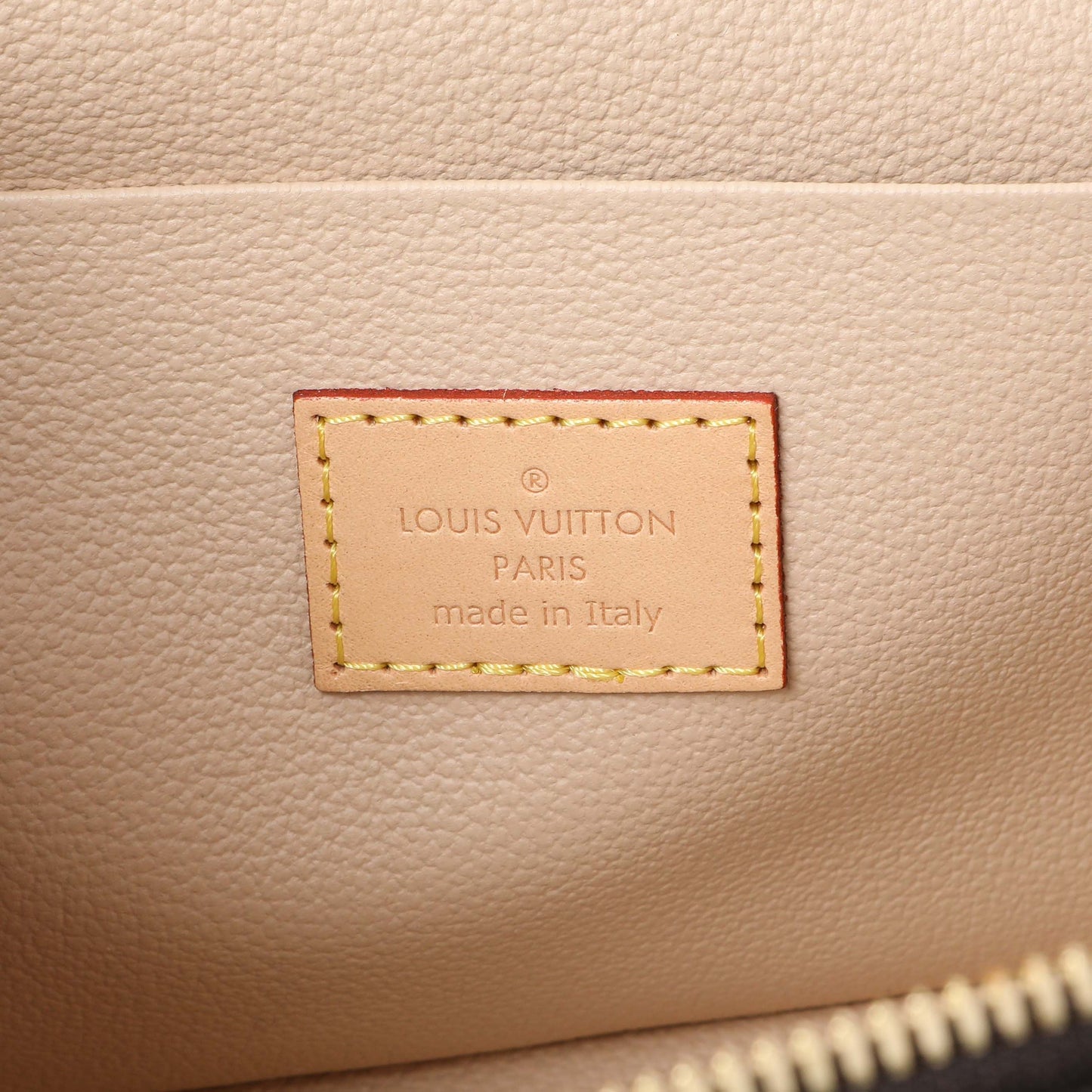 Exclusive Louis Vuitton Monogram Nice BB — Detail View