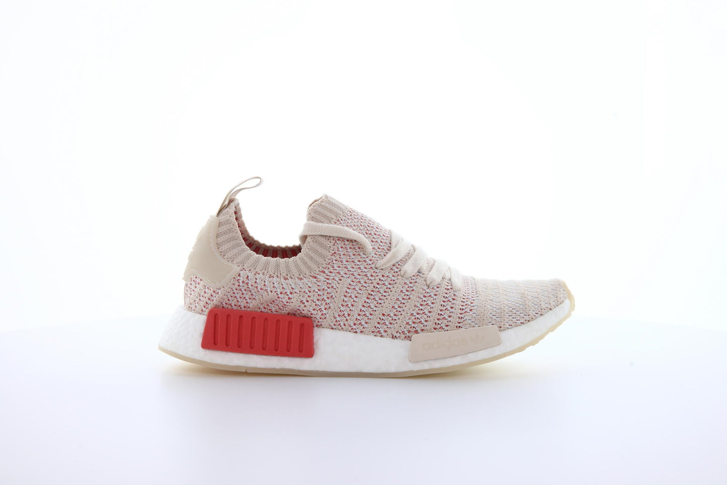 Exclusive adidas Originals Nmd R1 Runner Stlt Primeknit W "Linien" — 3 — Front View
