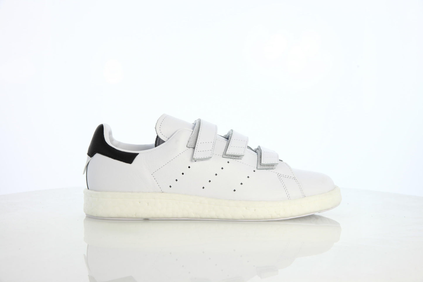 Exclusive adidas Originals x White Mountaineering Stan Smith Cf "All White" — 3.5 — Front View