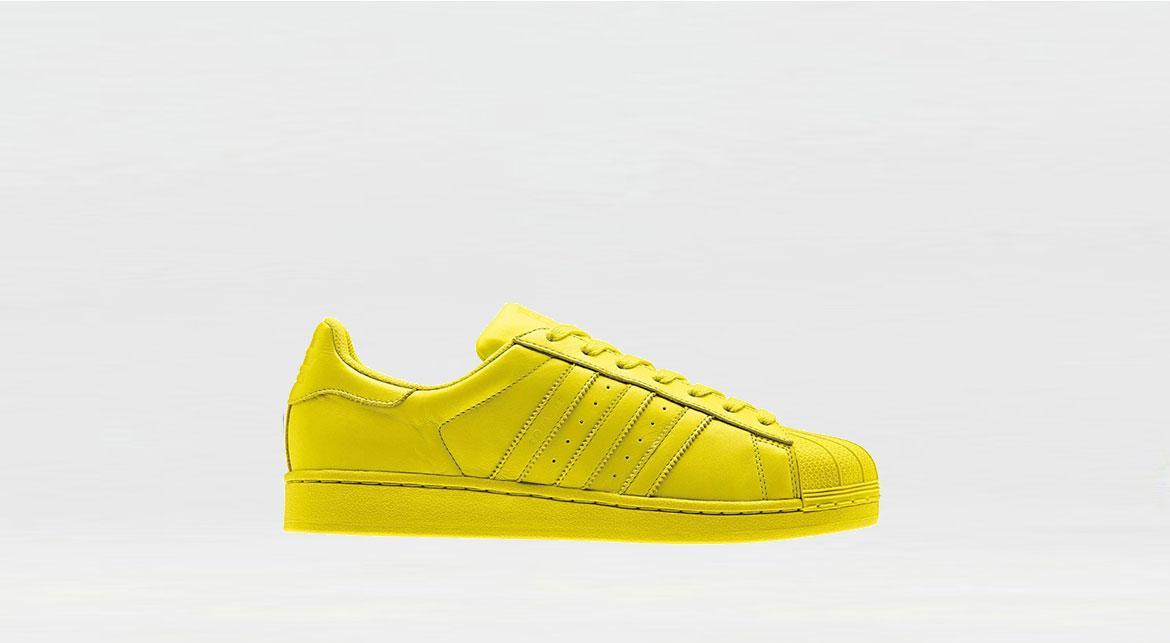 Exclusive adidas Originals x Pharrell Superstar Supercolor "Bright Yellow" — 3.5 — Front View