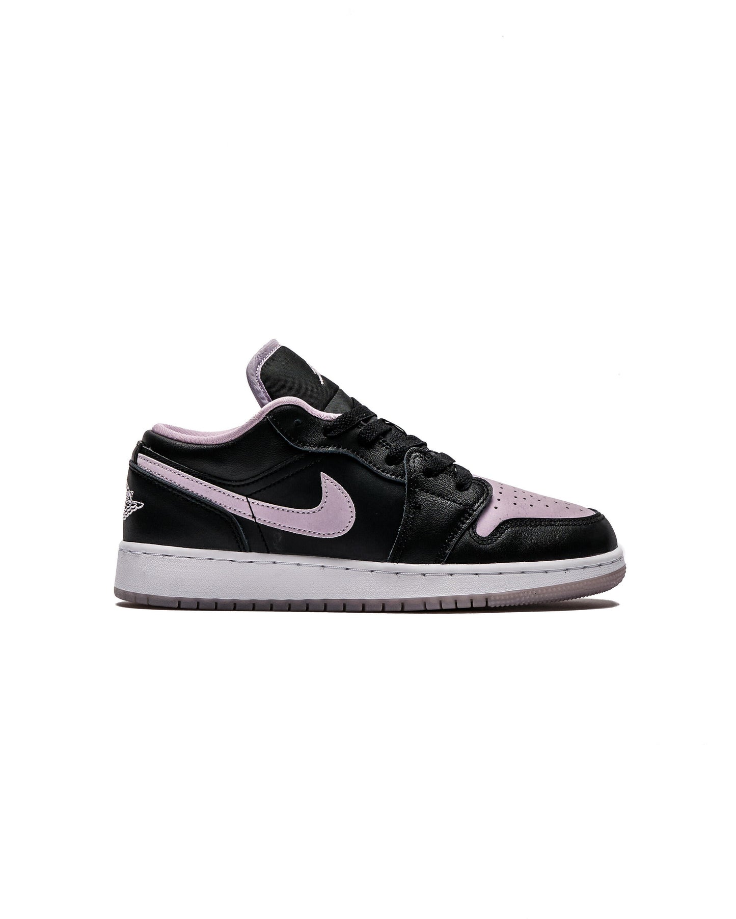 Exclusive Air Jordan 1 LOW SE (GS) — 3.5Y — Front View