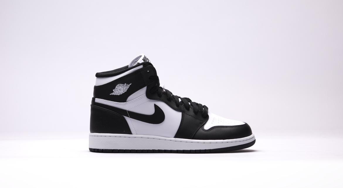 Exclusive Air Jordan 1 Retro High Og Bg "Black/White" — 3.5Y — Front View