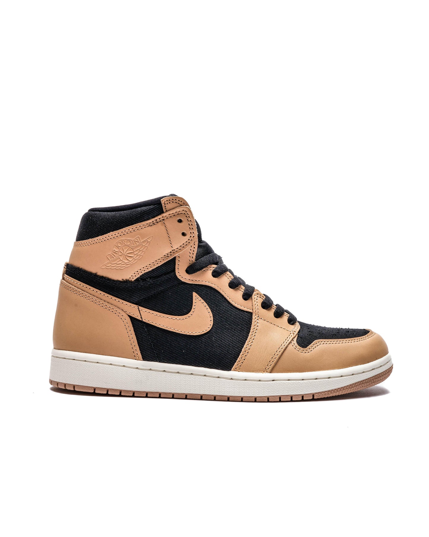 Exclusive Air Jordan 1 RETRO HIGH OG — 3.5 — Front View