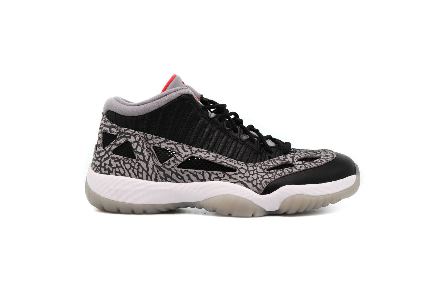 Exclusive Air Jordan 11 RETRO LOW IE "BLACK" — 3.5 — Front View