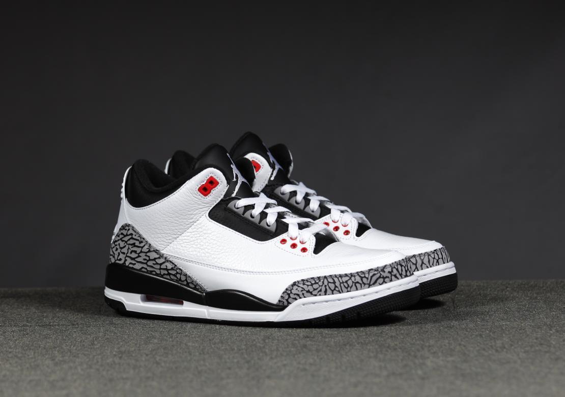 Exclusive Air Jordan 3 Retro — 3.5 — Front View