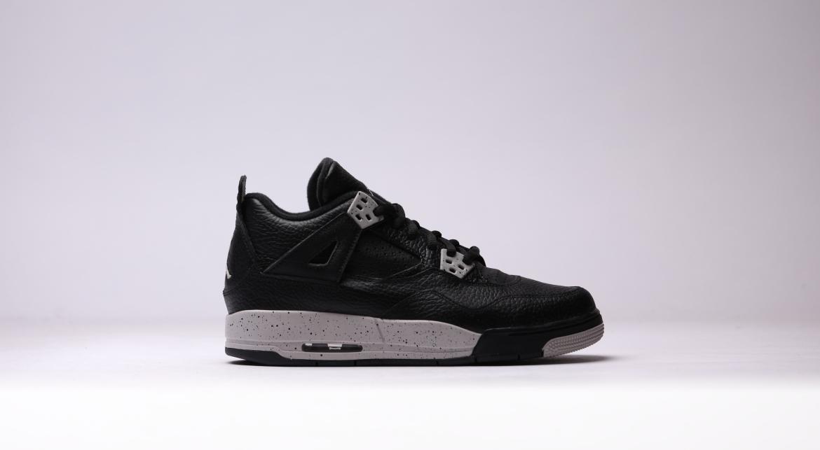 Exclusive Air Jordan 4 Retro BG "Oreo" — 3.5Y — Front View