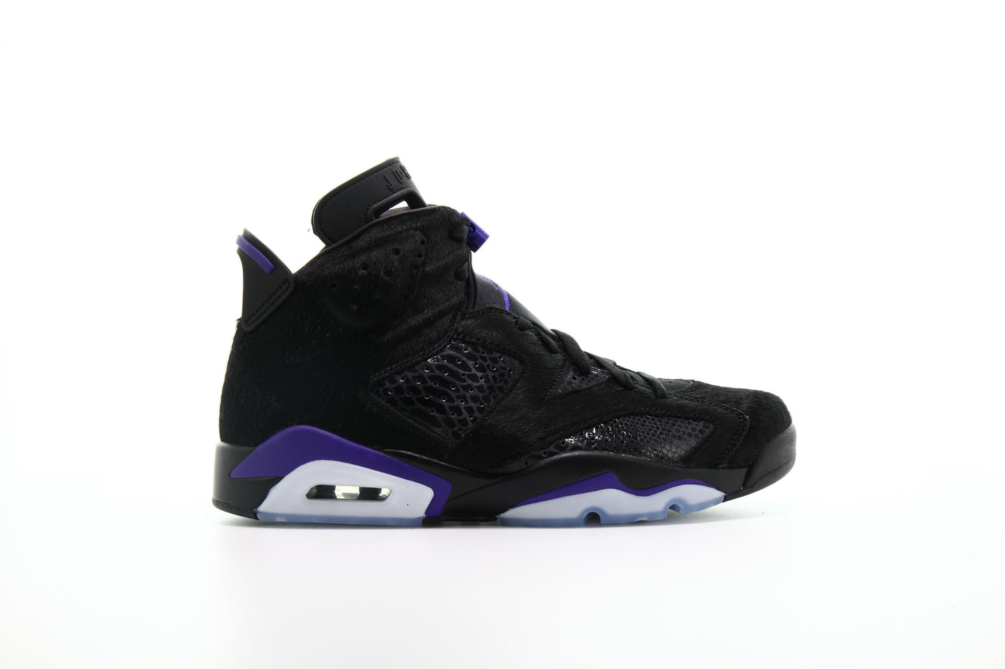 Exclusive Air Jordan 6 Retro "Black" — 3.5 — Front View