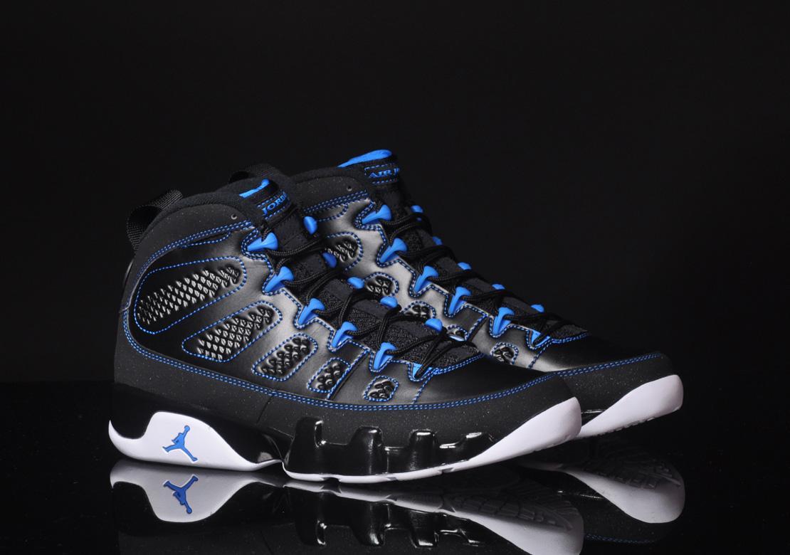 Exclusive Air Jordan 9 Retro — 3.5 — Front View