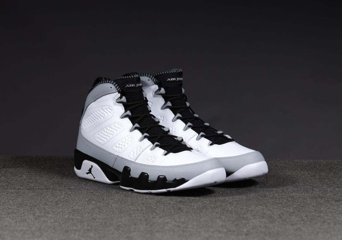 Exclusive Air Jordan 9 Retro — 3.5 — Front View