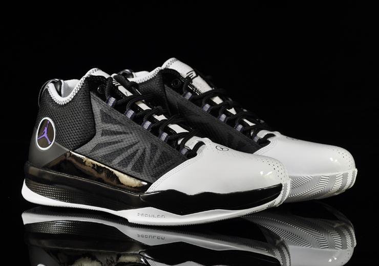 Exclusive Air Jordan CP3.IV — 3.5 — Front View