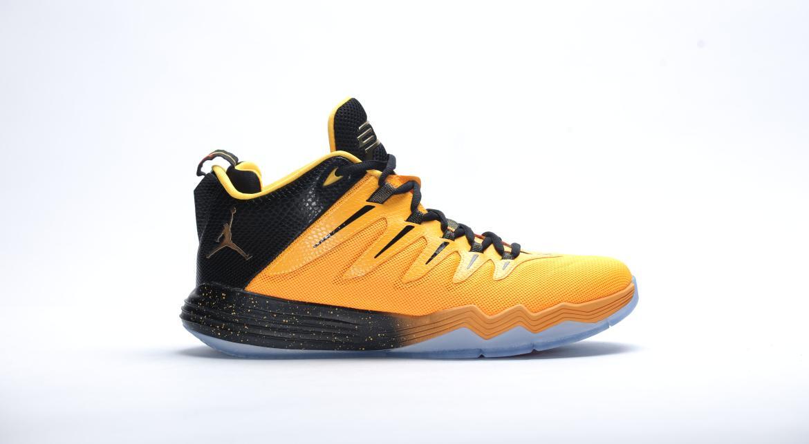 Exclusive Air Jordan Cp3.IX "Metallic Gold" — 3.5 — Front View
