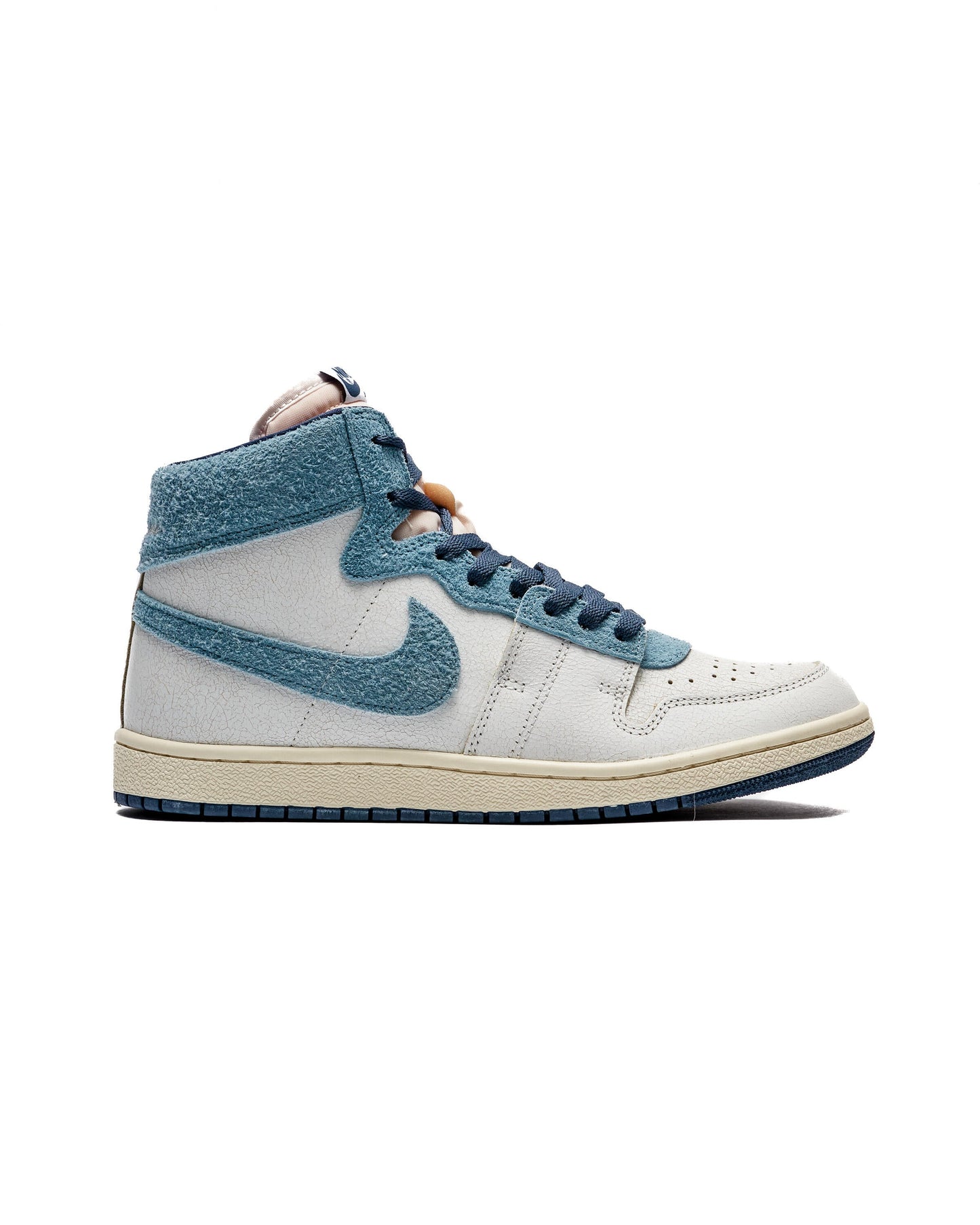 Exclusive Air Jordan SHIP PE SP Every Game — 3.5 — Front View