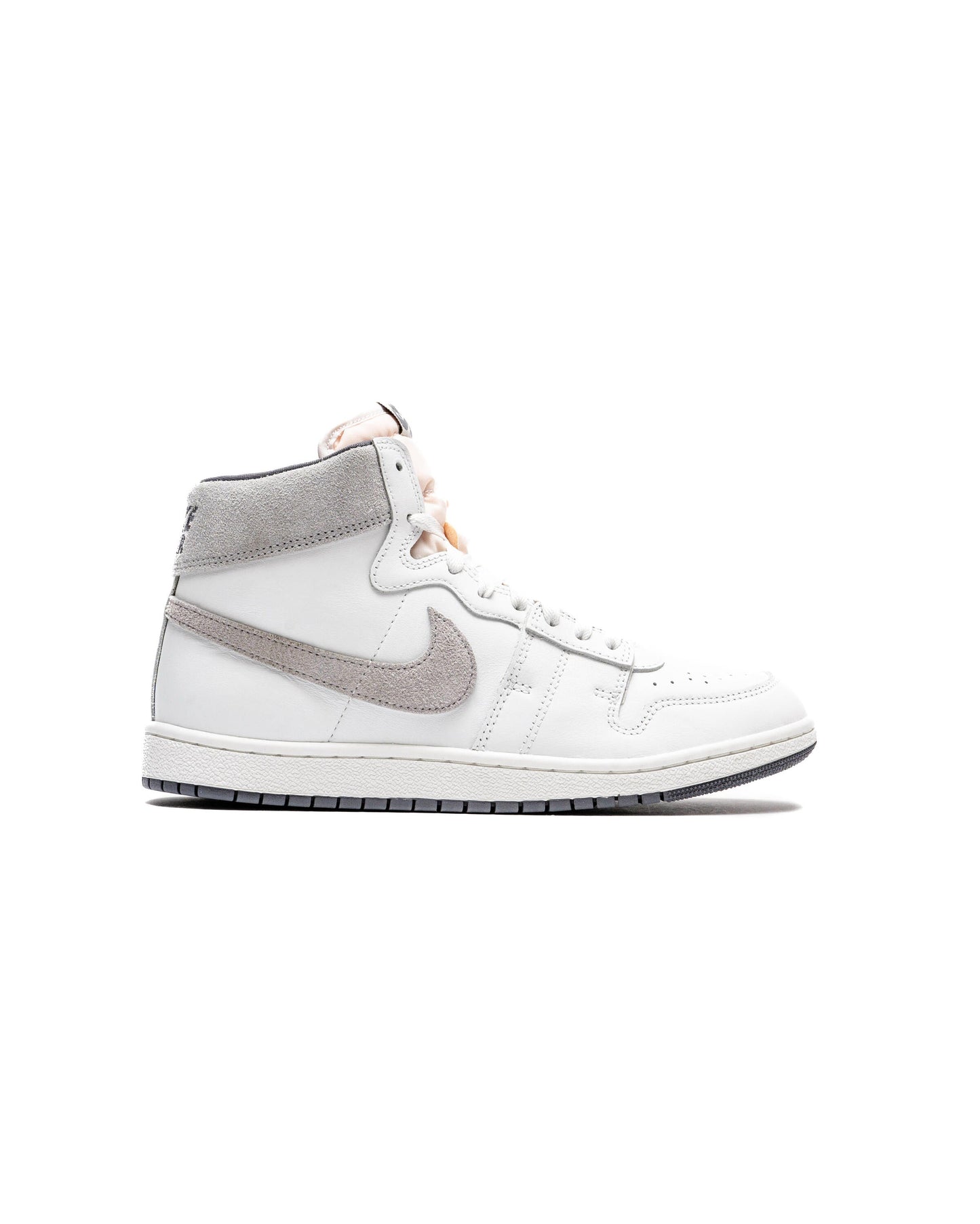 Exclusive Air Jordan SHIP PE SP — 3.5 — Front View