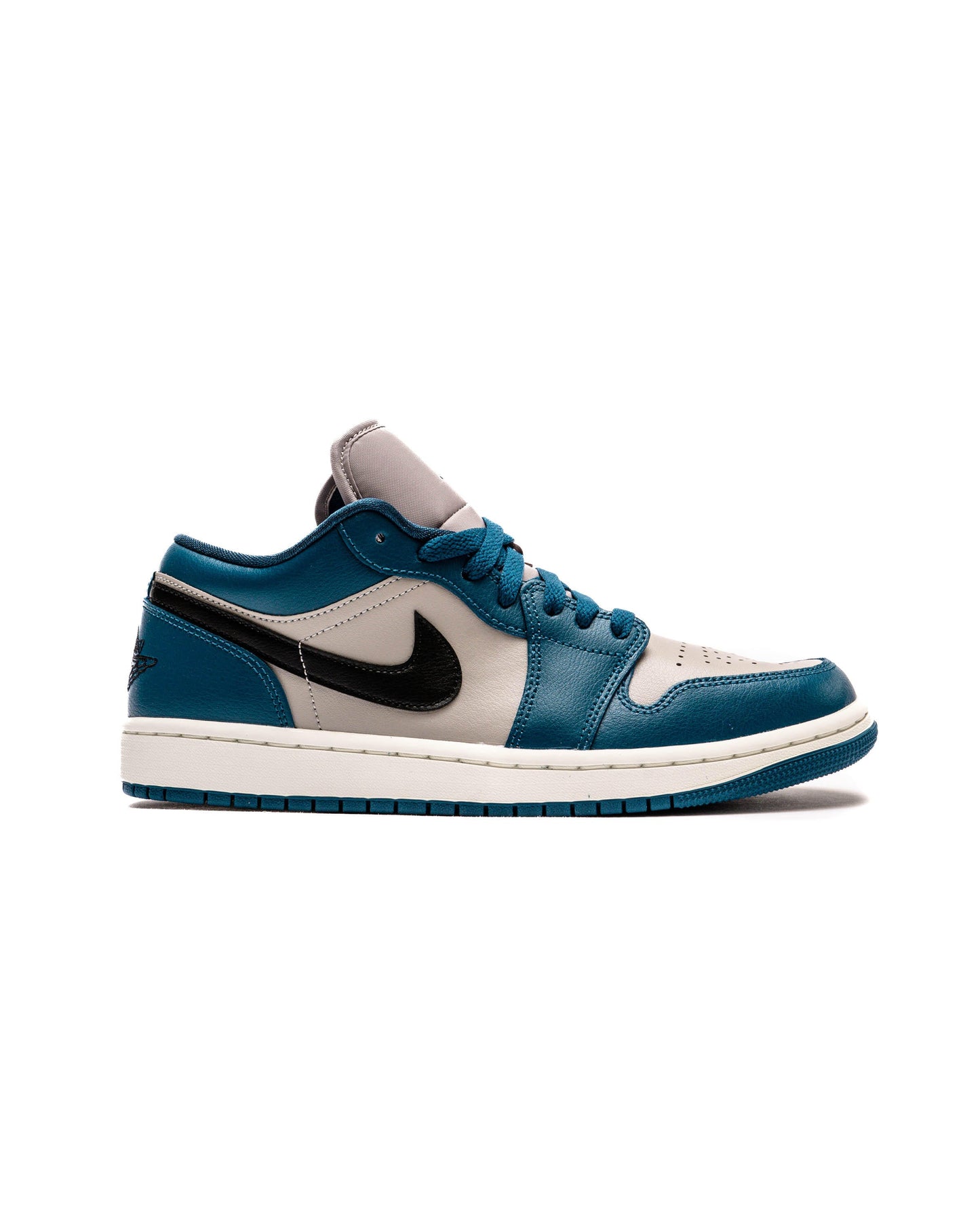 Exclusive Air Jordan WMNS 1 LOW — 5 — Front View