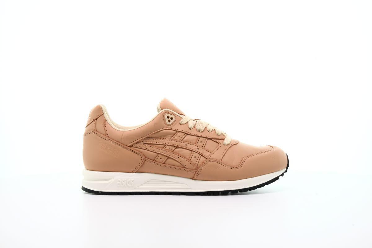 Exclusive Asics GEL-SAGA "Marzipan" — 4 — Front View
