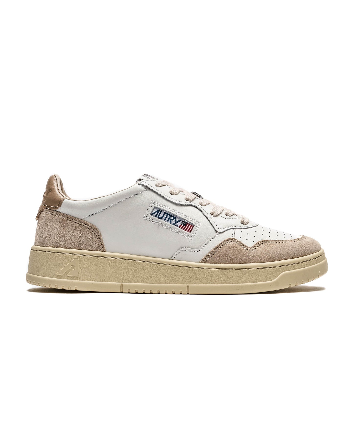Exclusive Autry Action Shoes MEDALIST LOW — 6 — Front View