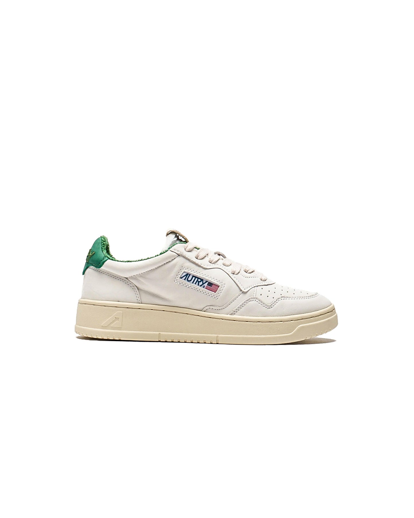 Exclusive Autry Action Shoes WMNS Medalist LOW — 5 — Front View