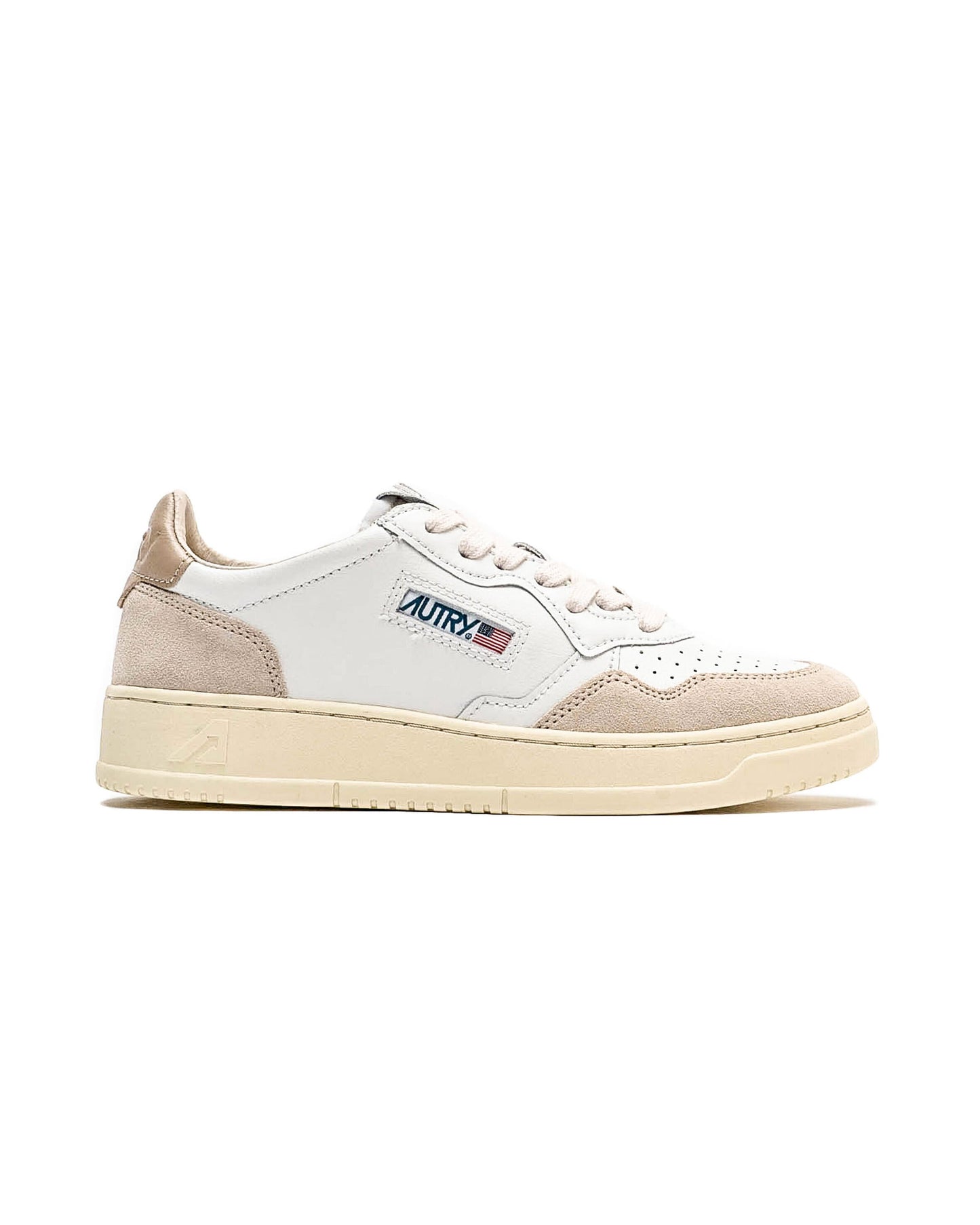 Exclusive Autry Action Shoes WMNS MEDALIST LOW — 5 — Front View