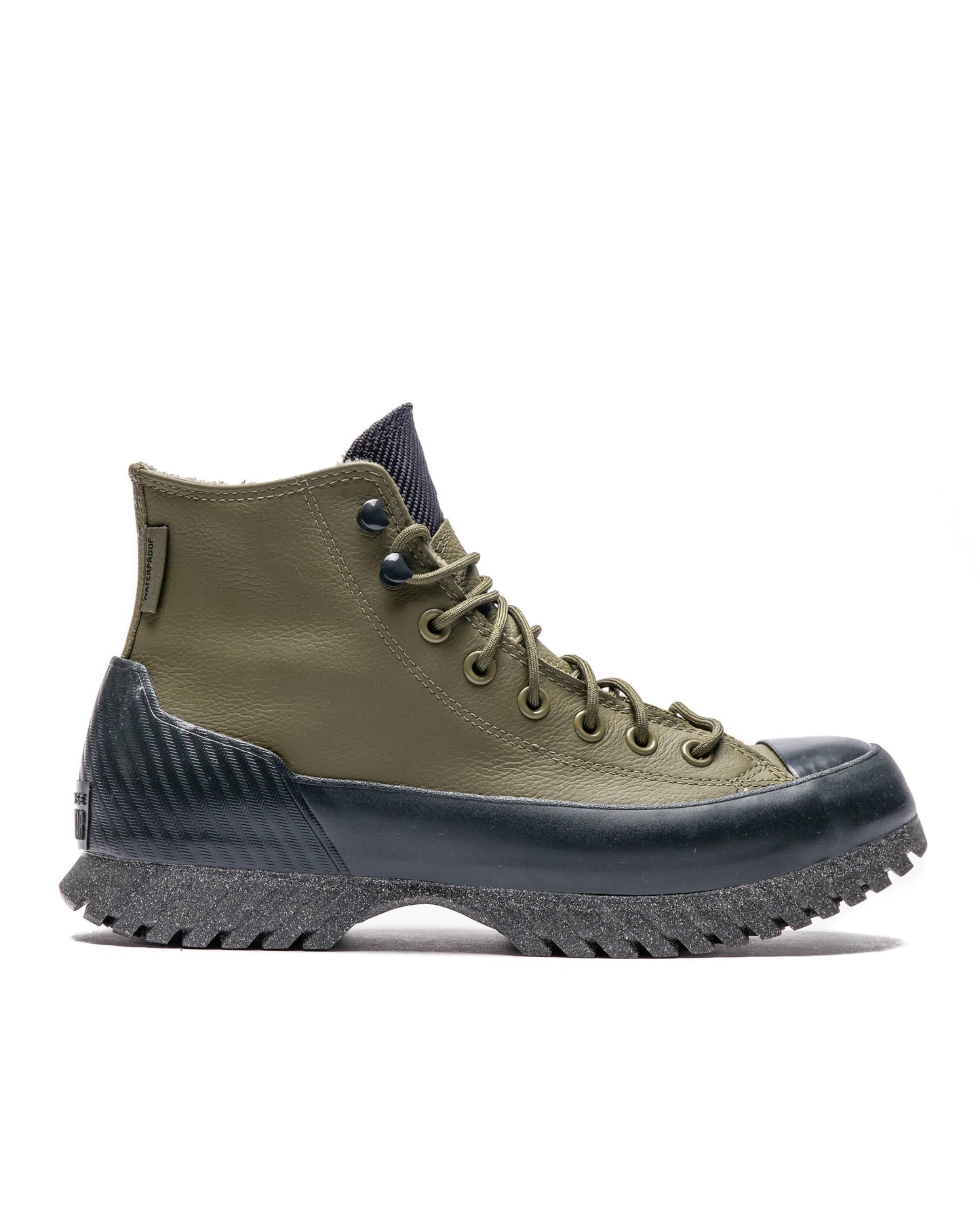 Exclusive Converse CTAS LUGGED 2.0 CC HIGH — 3 — Front View