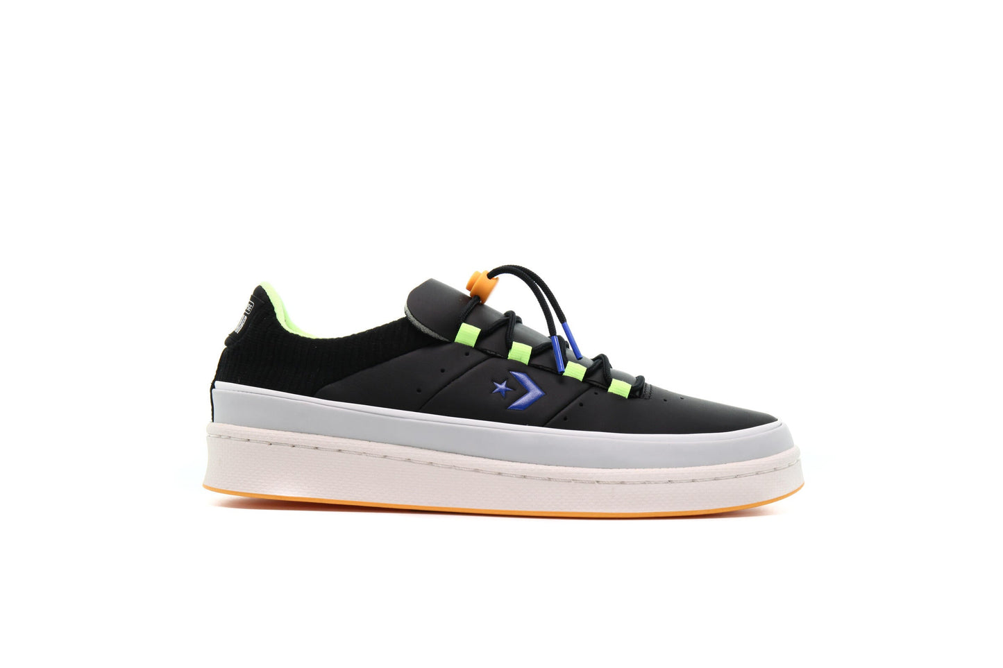 Exclusive Converse PRO LEATHER OX "90´s" — 3 — Front View