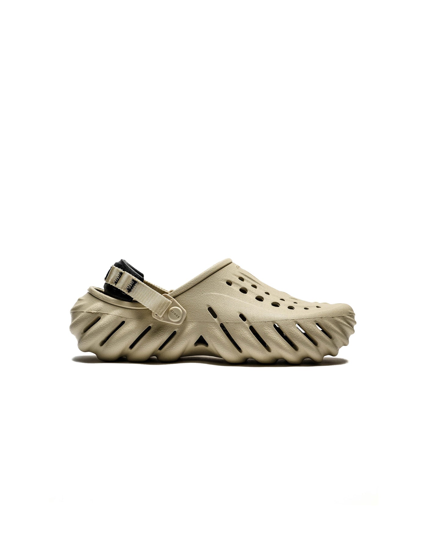 Exclusive Crocs Echo Clog — M2W4 — Front View