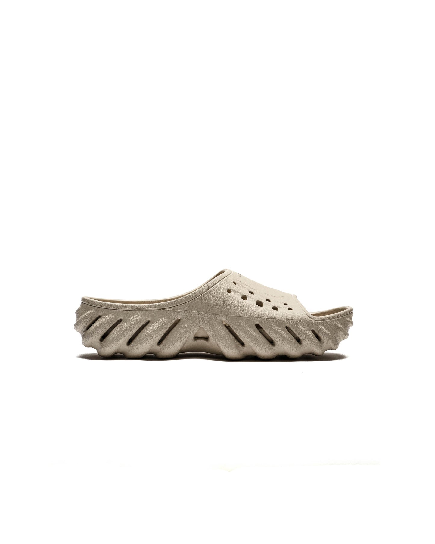 Exclusive Crocs Echo Slide — M2W4 — Front View