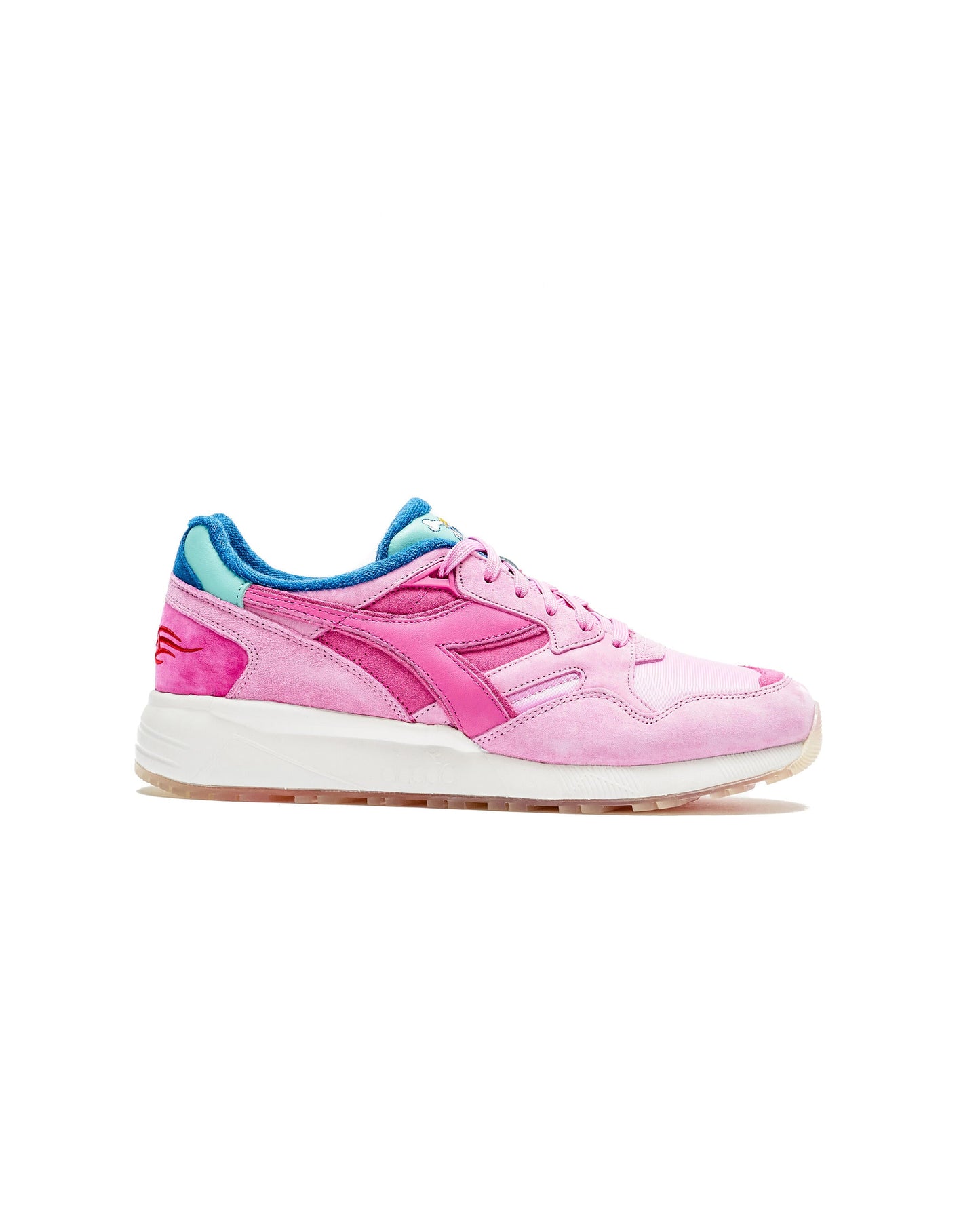 Exclusive Diadora x iuter x Spectrum N9002 Giro Pirati Pack' — 1.5 — Front View