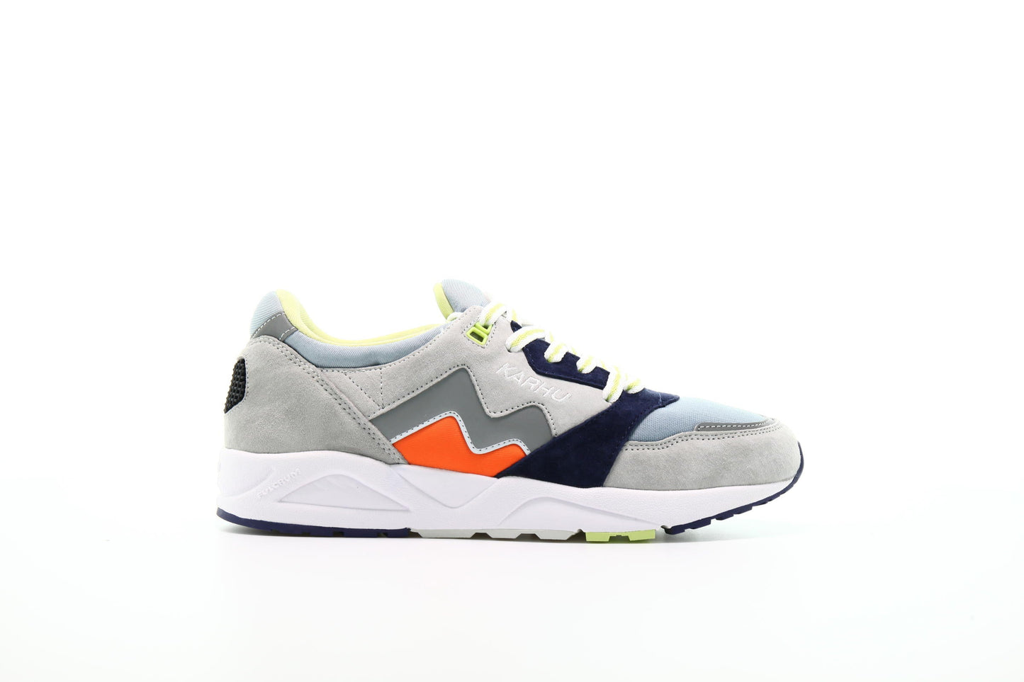 Exclusive Karhu Aria Rally Pack "Glacier Gray" — 4 — Front View