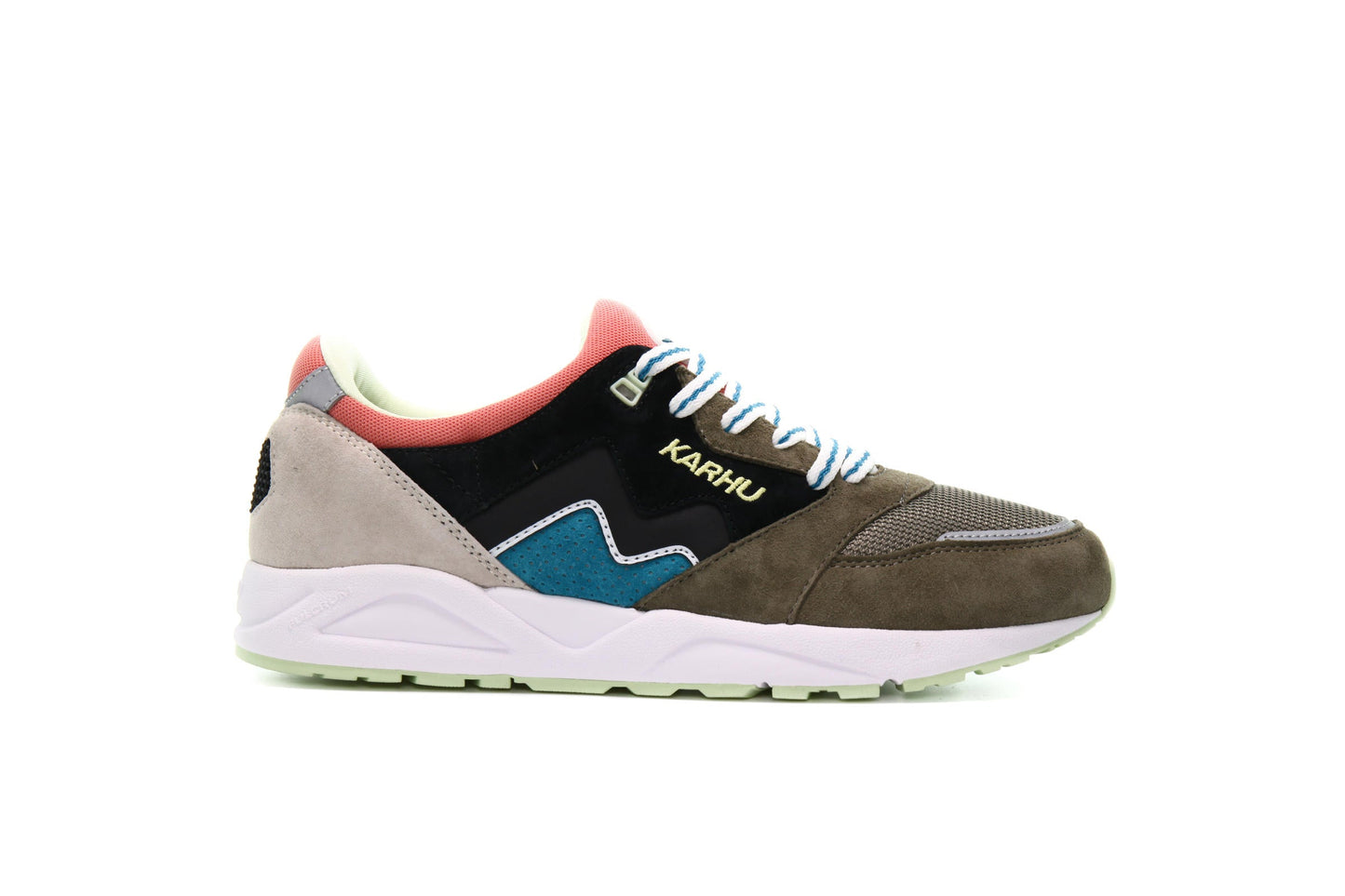 Exclusive Karhu ARIA "LAUREL OAK" — 4 — Front View