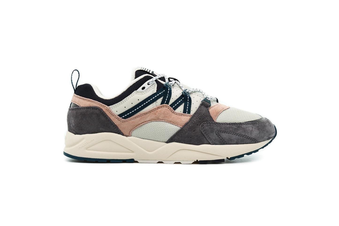 Exclusive Karhu Fusion 2.0 — 4 — Front View