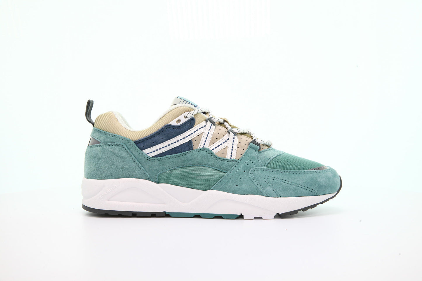 Exclusive Karhu Fusion 2.0 "Linnut Pack" — 4 — Front View