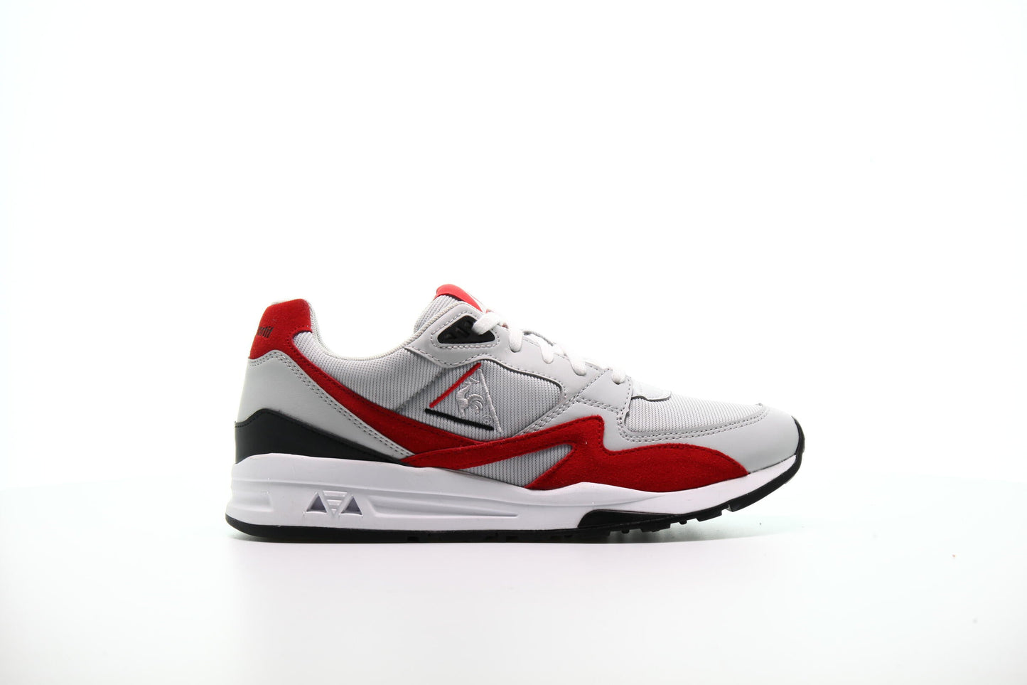 Exclusive Le Coq Sportif LCS R800 "Galet" — 4.5 — Front View