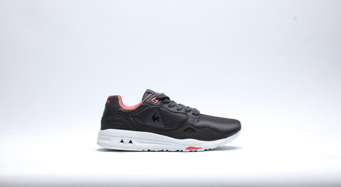 Exclusive Le Coq Sportif LCS R900 Women "Dark Shadow" — 5.5 — Front View