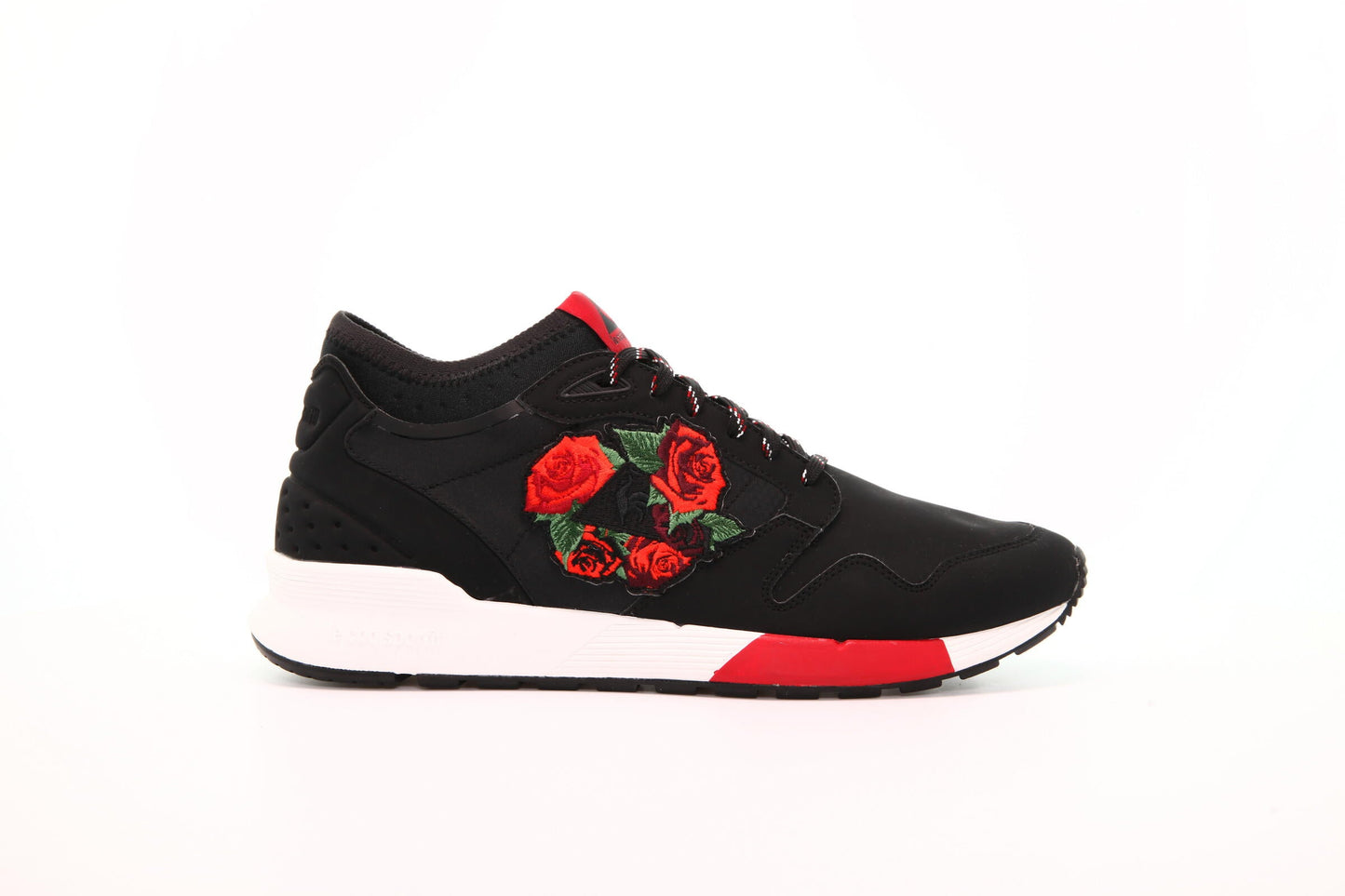 Exclusive Le Coq Sportif Omicron Embroidey "Black" — 4.5 — Front View