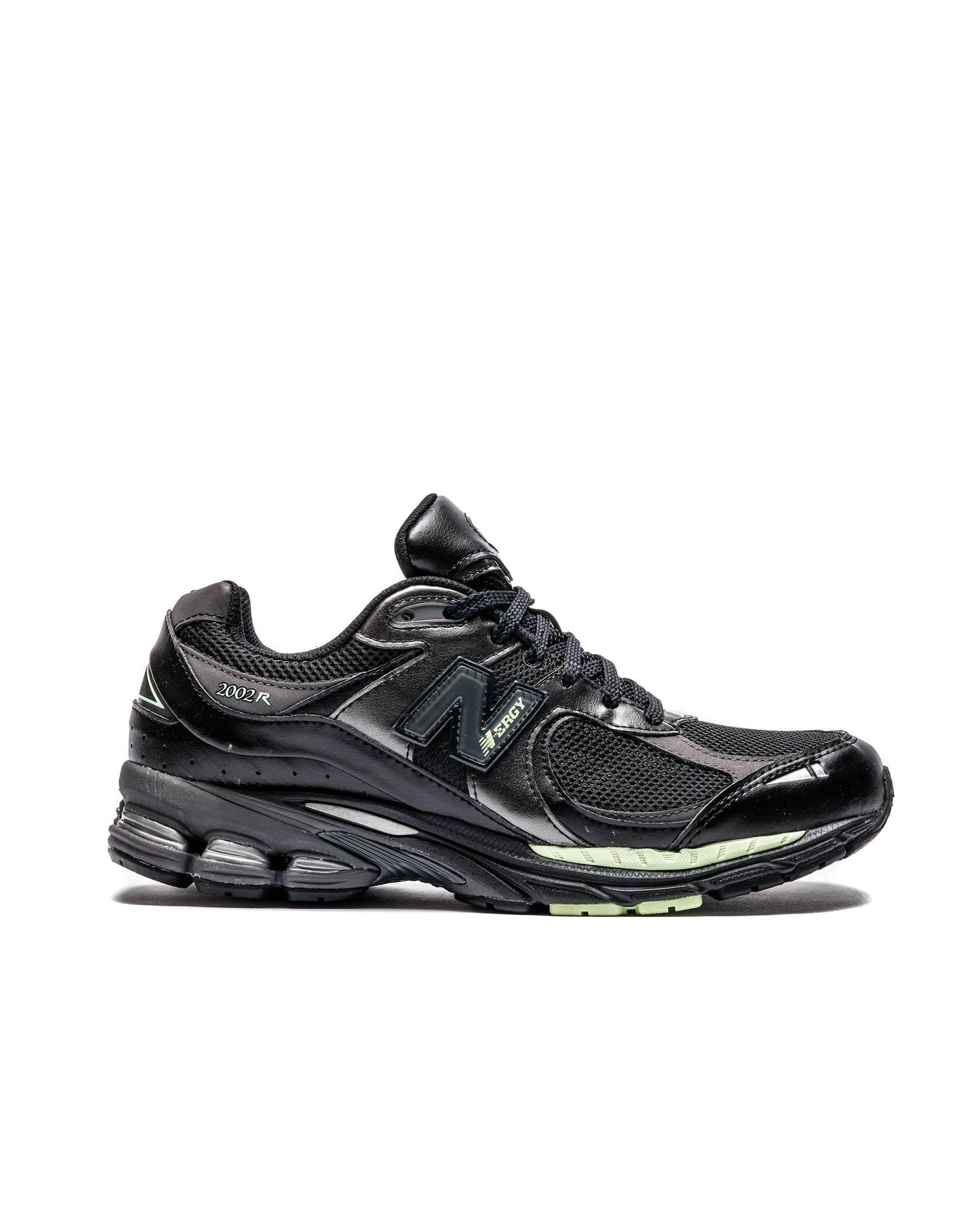 Exclusive New Balance M 2002 RLD — 4 — Front View