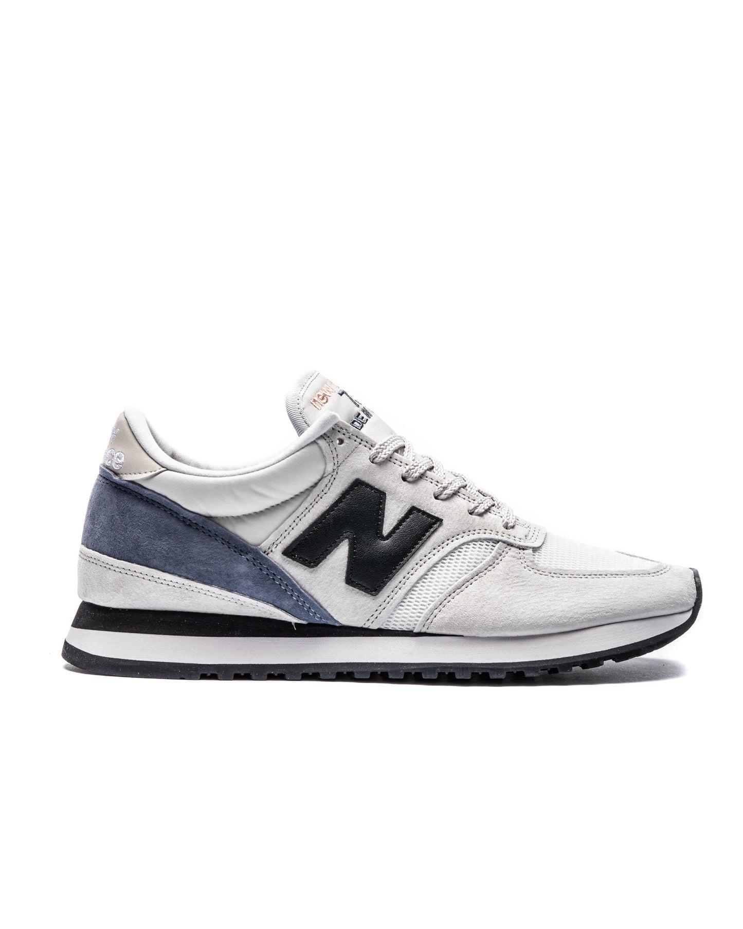 Exclusive New Balance M 730 GWK — 4 — Front View