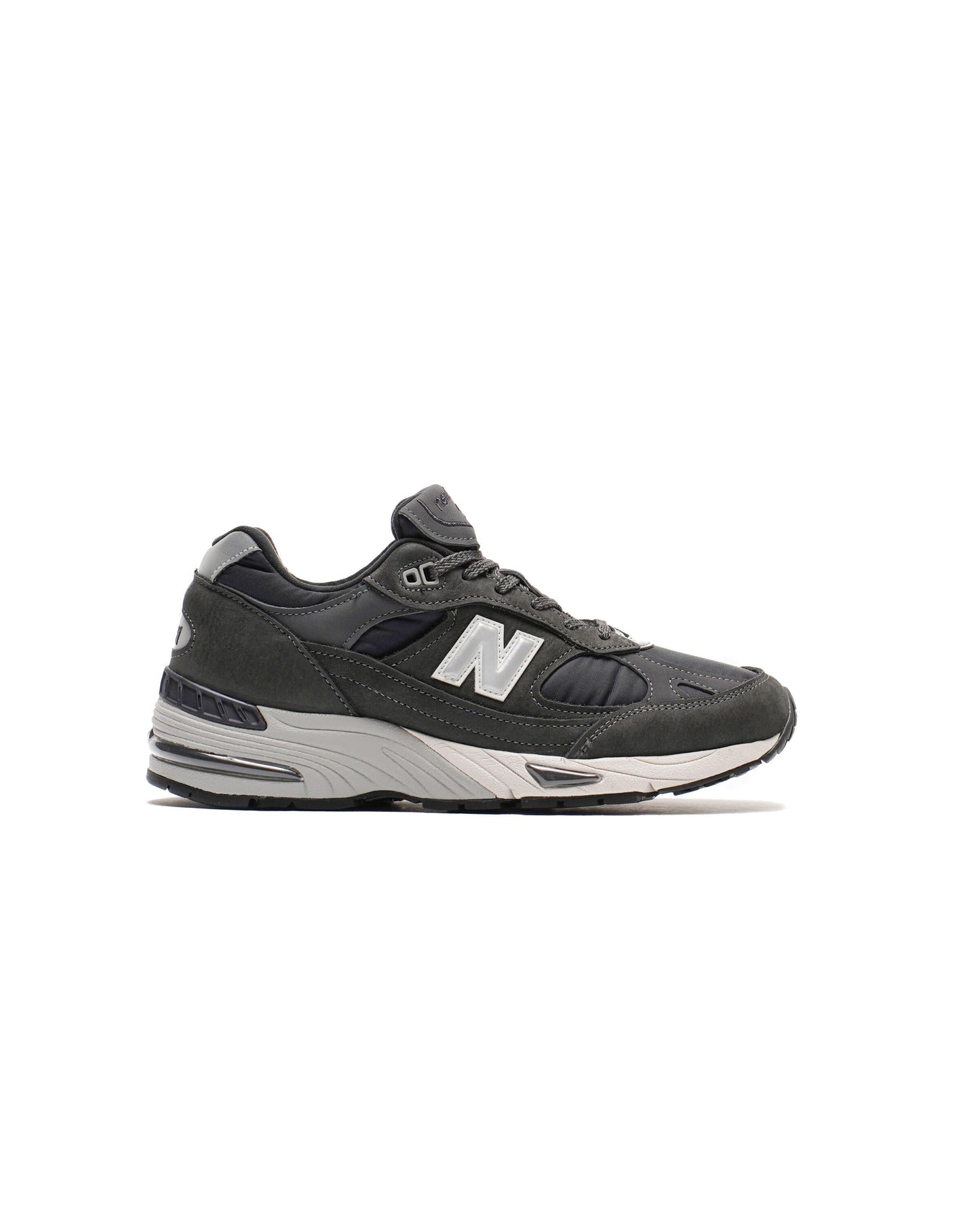 Exclusive New Balance M 991 DGG - Made in England — 4 — Front View