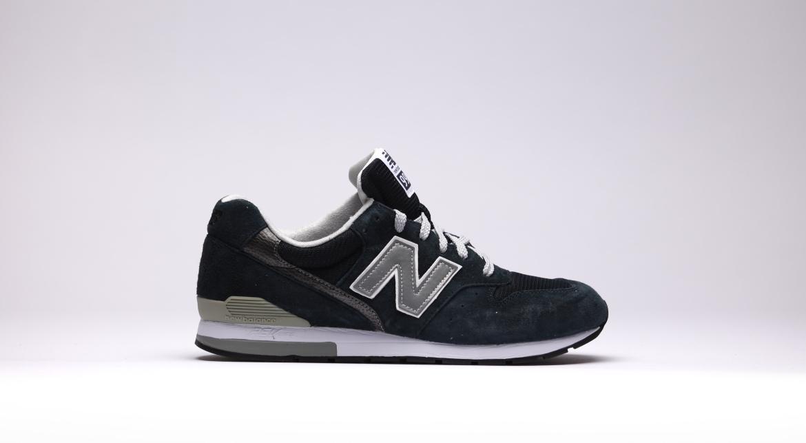 Exclusive New Balance MRL 996 AN — 4 — Front View