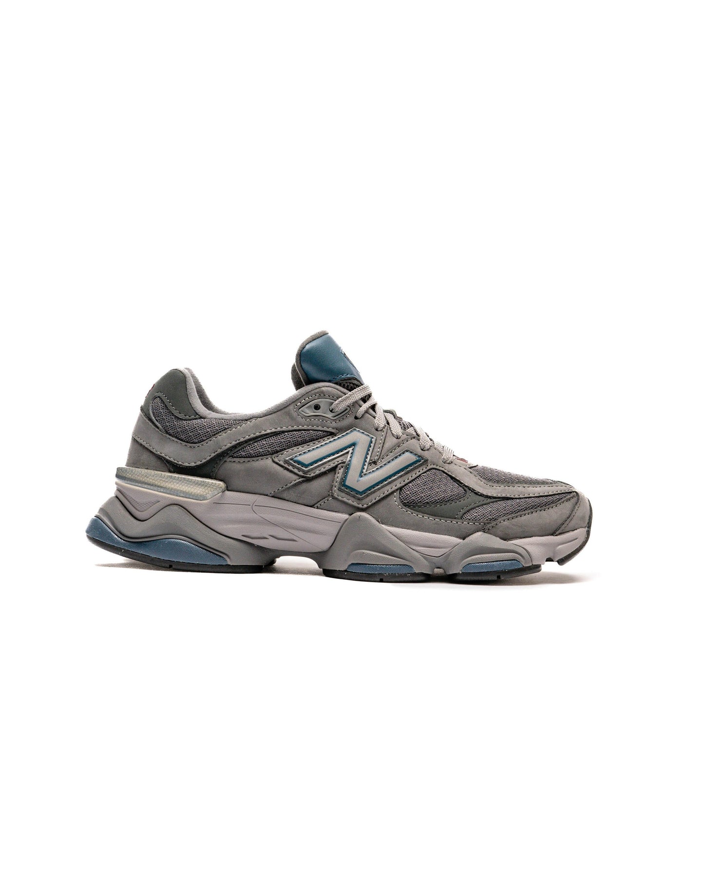 Exclusive New Balance U 9060 ECC — 4 — Front View