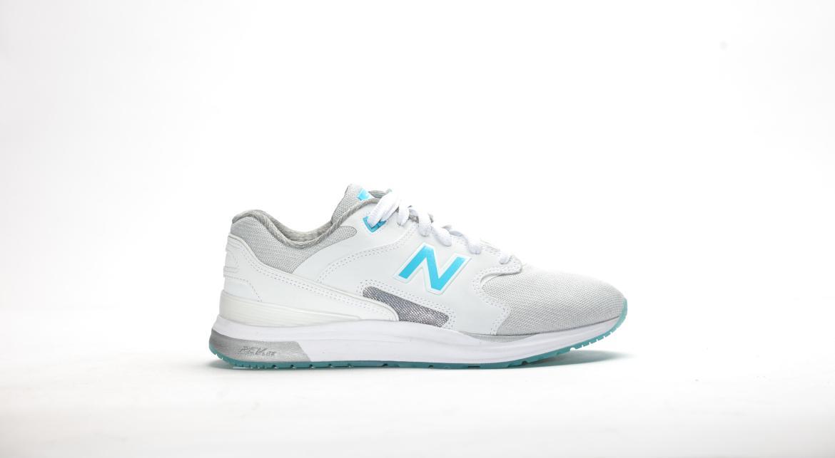 Exclusive New Balance WL 1550 SC — 3 — Front View