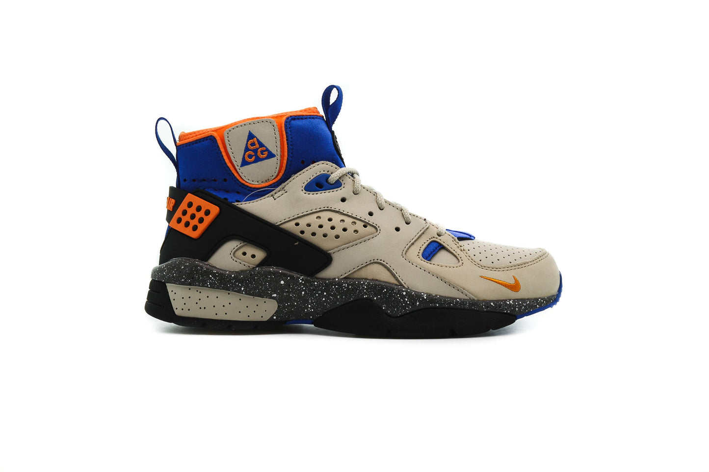 Exclusive Nike ACG AIR MOWABB — 3.5 — Front View