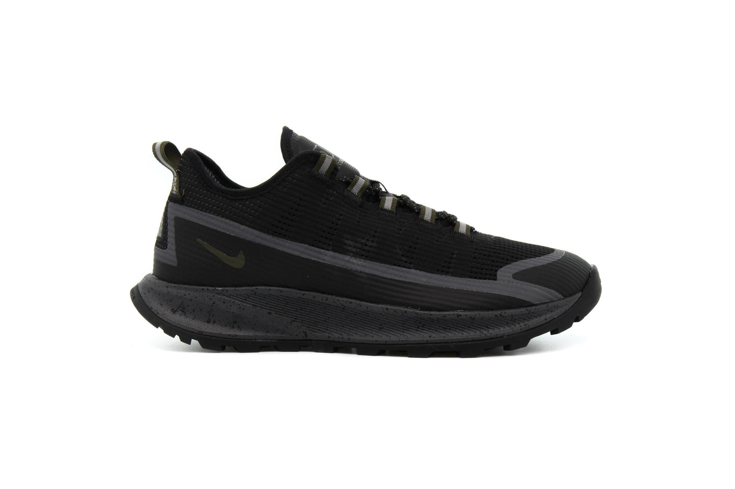 Exclusive Nike ACG AIR NASU "BLACK" — 3.5 — Front View